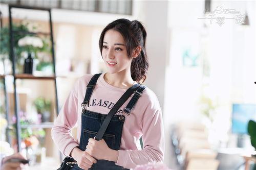 热巴邓伦圈内爆料,揭秘娱乐圈的甜蜜与辛酸 第1张 热巴邓伦圈内爆料,揭秘娱乐圈的甜蜜与辛酸 第1张